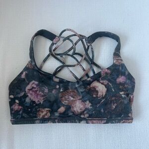 Lululemon Free to Be Bra